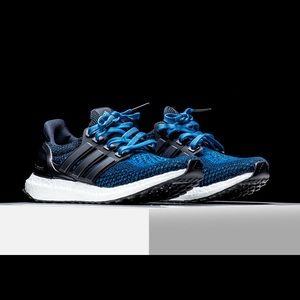 Adidas Ultraboost Sz 5 Youth 6 Womens
